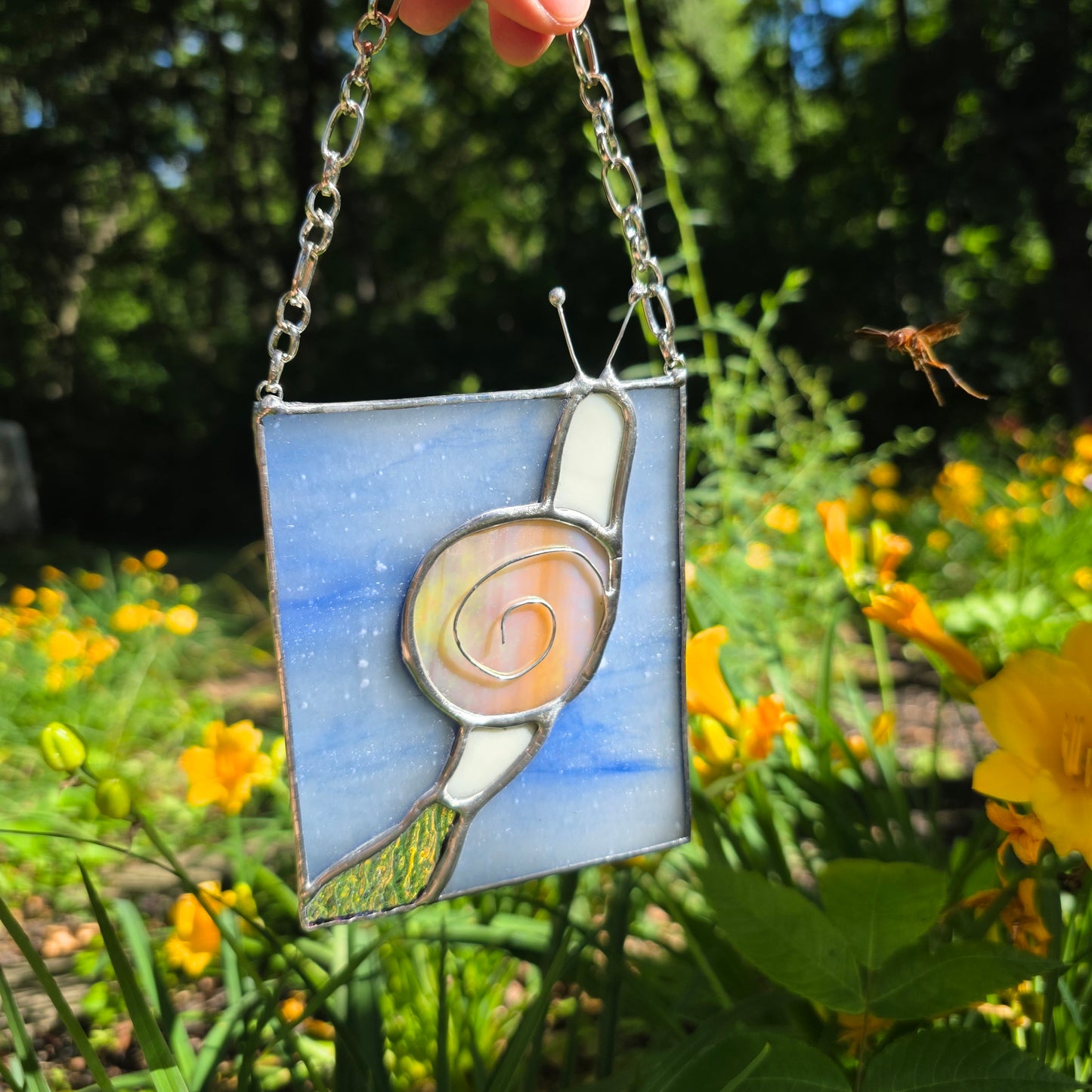 Cream Snail Stained Glass